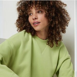 Vuori Light Green Crew Neck Sweater